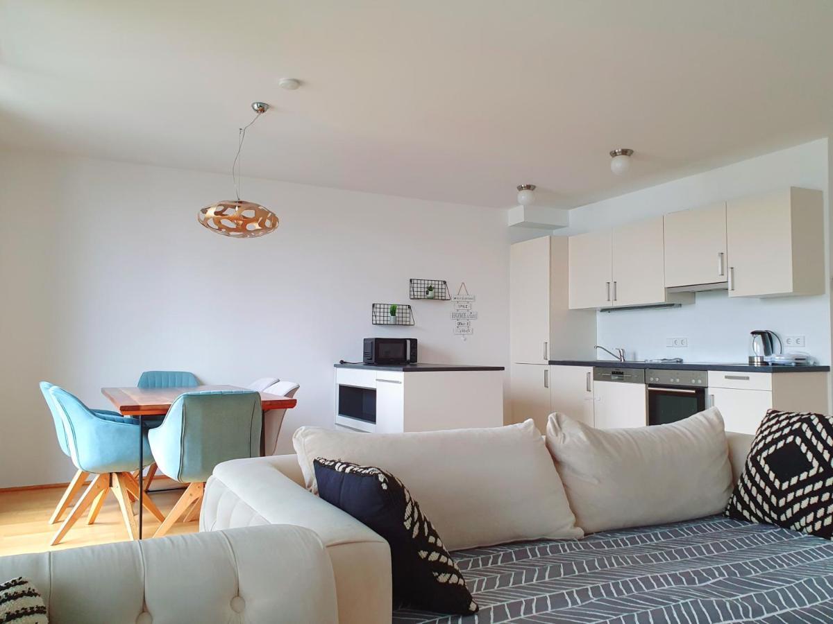 Near Lake Two Bedroom Duplex Apartment Vienna Exterior photo